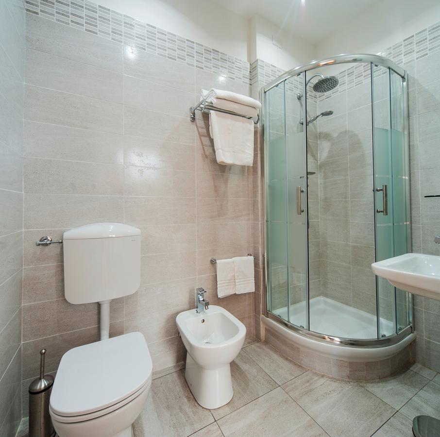 Großes Doppelzimmer
